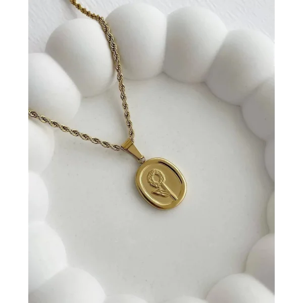 ÇİÇEK FİGÜRLÜ OVAL PLAKA KOLYE