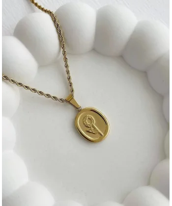 ÇİÇEK FİGÜRLÜ OVAL PLAKA KOLYE