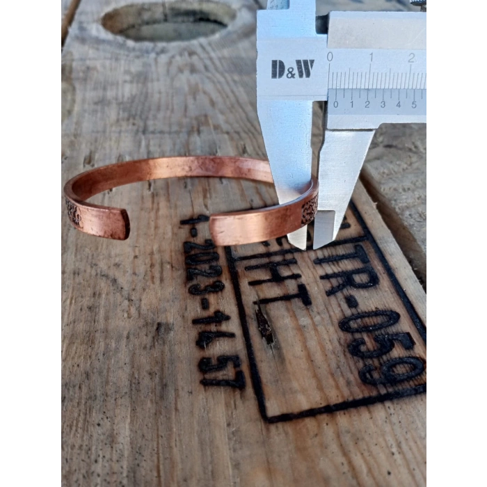 Bakır Bileklik Işlemeli motifli Üreticisinden.