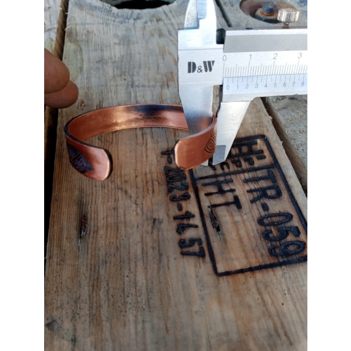 Bakır Bileklik Işlemeli motifli Üreticisinden.