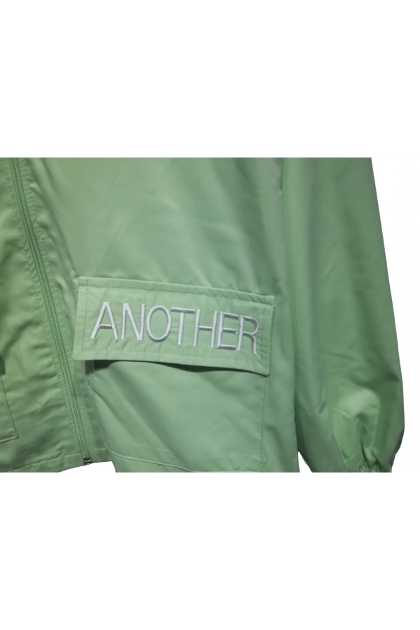 ANOTHER NAKIŞLI KIZ YAĞMURLUK