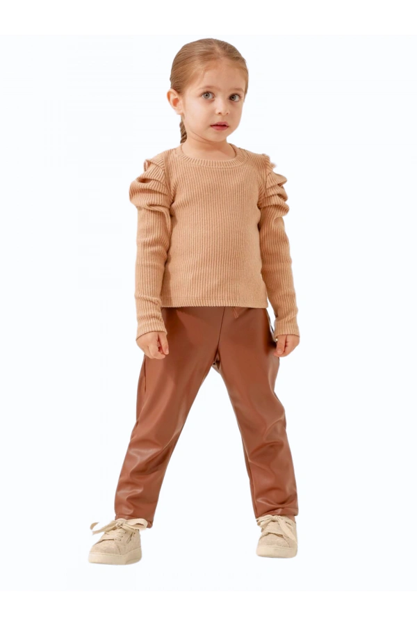 FİTİLLİ DERİ PANTOLONLU KIZ TAKIM