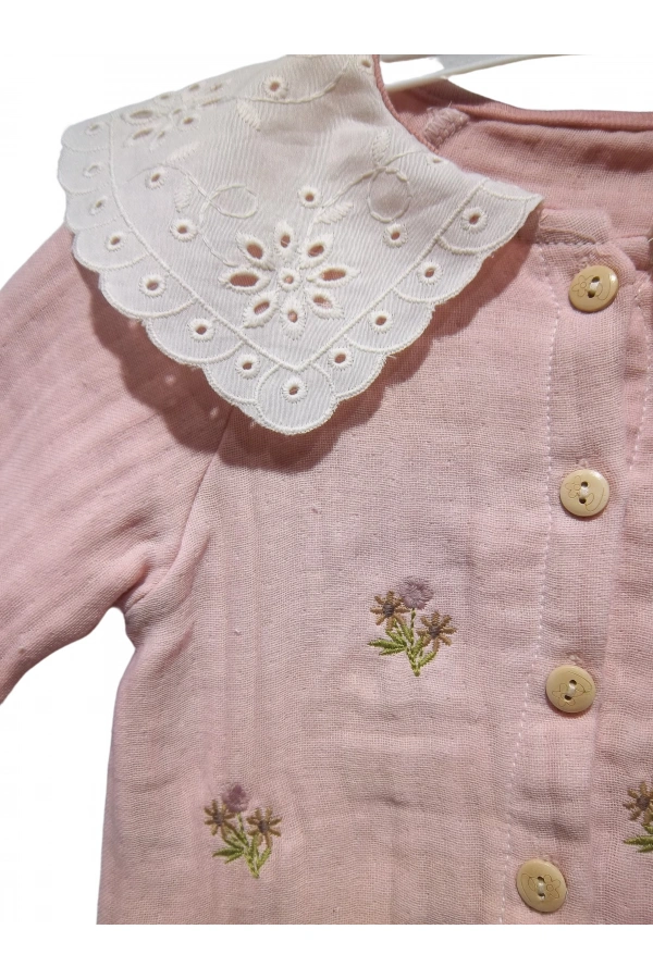ÇİÇEK NAKIŞLI GÜPÜR YAKALI KIZ TAKIM