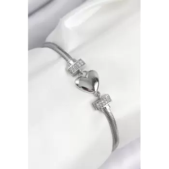 Pirinç Zirkon Taşlı Kalp Model Gümüş Renk Kadın Bileklik