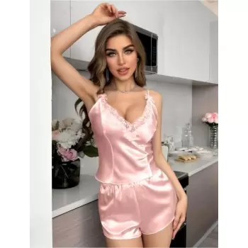 Pembe Dantel İşlemeli İnce Askılı Saten Şortlu Takım