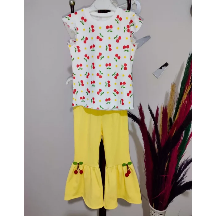 Luz&Pos 1-2-3-4 Yaş Kiraz Baskılı Tişört İspanyol Paçalı Likralı 2li Kız Çocuk Takımı Sarı