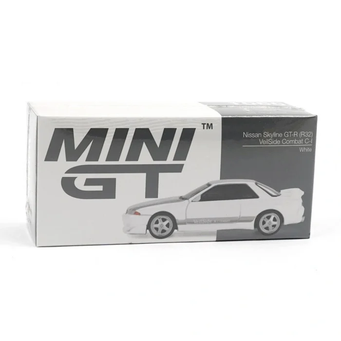 1/64 Nissan Skyline GT-R (R32) VeilSide Combat C-I White Model Araç