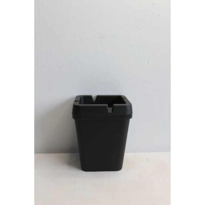 Baroness Kokusuz Küllük Kare 20885