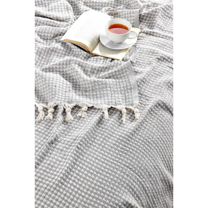 Çift Kişilik Yatak Pikesi Piramit Gri 200 x 230 Cm