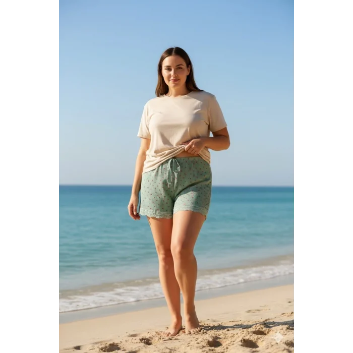 Düz Renk Mini Çiçek Desenli Penye Kadın Ev Şortu Bacak Dantel Detaylı Ev Giyim Yeşil