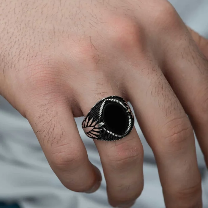 Luz&Pos Gümüş Oniks Taşlı İşlemeli Erkek Yüzük