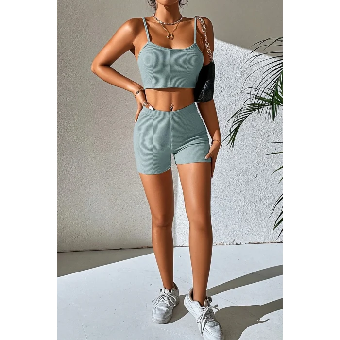 Kadın Açık Mavi Şortlu Kaşkorse Gecelik Takım – Modern, Konforlu ve Günlük Kombinlere Uygun