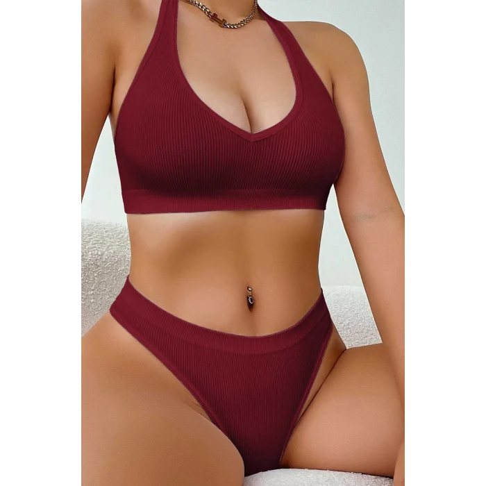 Kadın Bordo Seamless Tanga Sütyen Takım – Modern, Konforlu ve Günlük Kombinlere Uygun