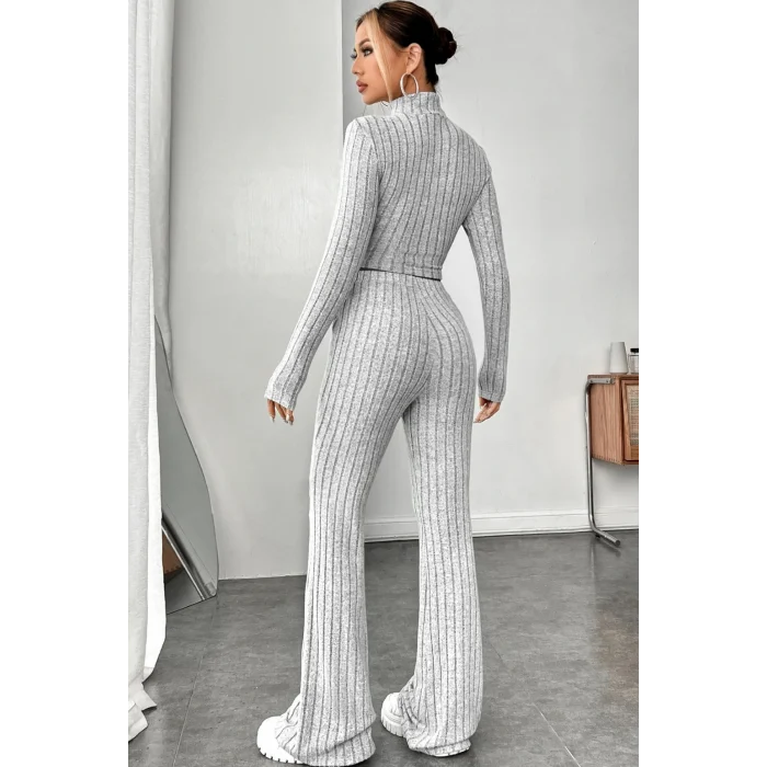 Kadın Gri Çizgili Boğazlı Crop Top ve Yüksek Bel Pantolon Takım