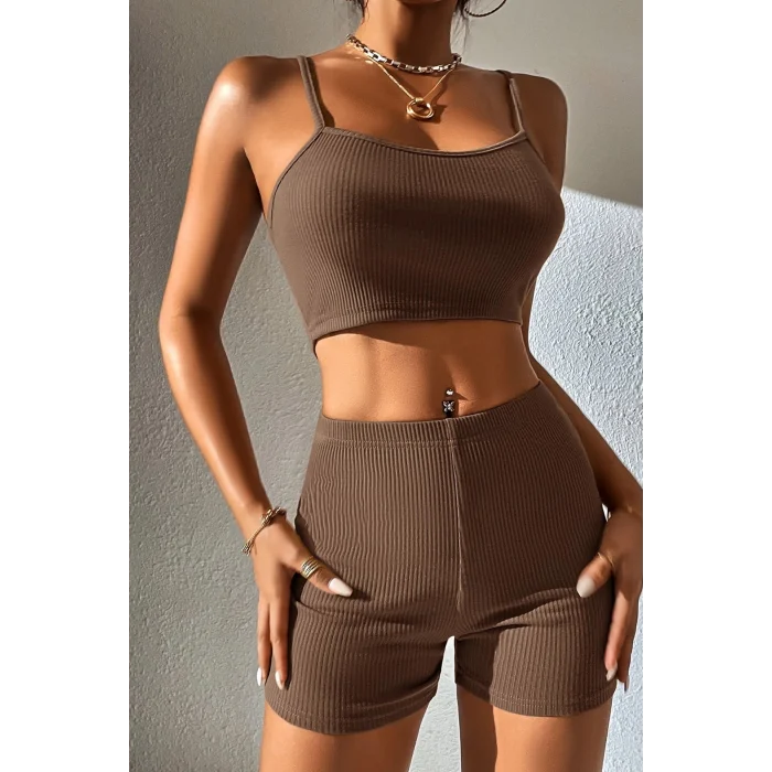Kadın Kahverengi Şortlu Kaşkorse Gecelik Takım – Modern, Konforlu ve Günlük Kombinlere Uygun