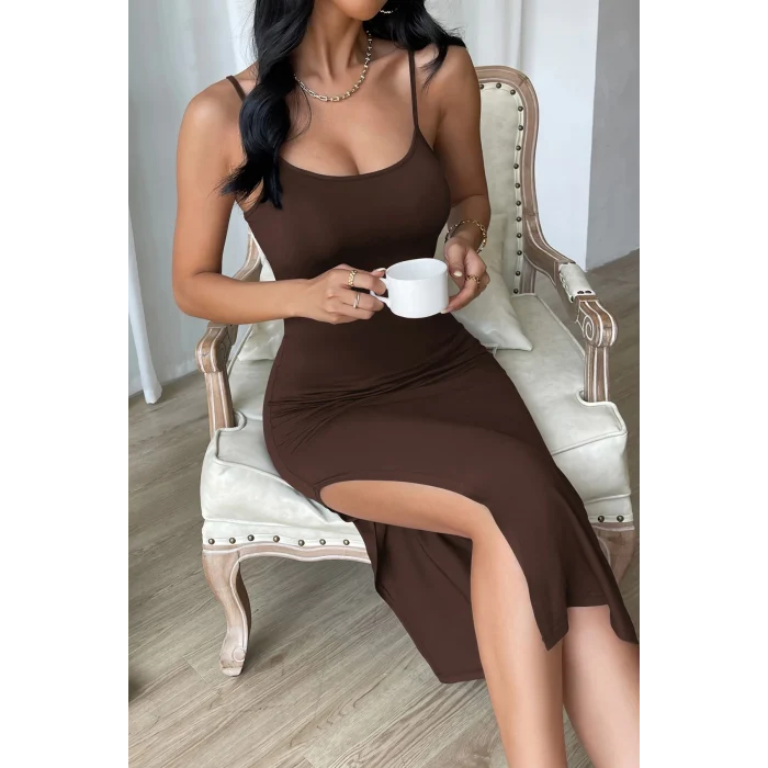 Kadın Kahverengi Yırtmaçlı Diz Altı Vücüdu Saran Gecelik – Modern ve Şık Tasarım