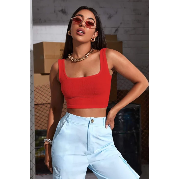 Kadın Kırmızı Kalın Askılı Crop Top Büstiyer – Modern ve Şık Tasarım
