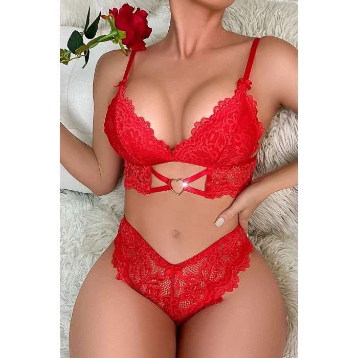 Kadın Kırmızı Kalp Tokalı Çapraz Lastik Detaylı Dantel İç Çamaşır Takımı – Modern, Konforlu