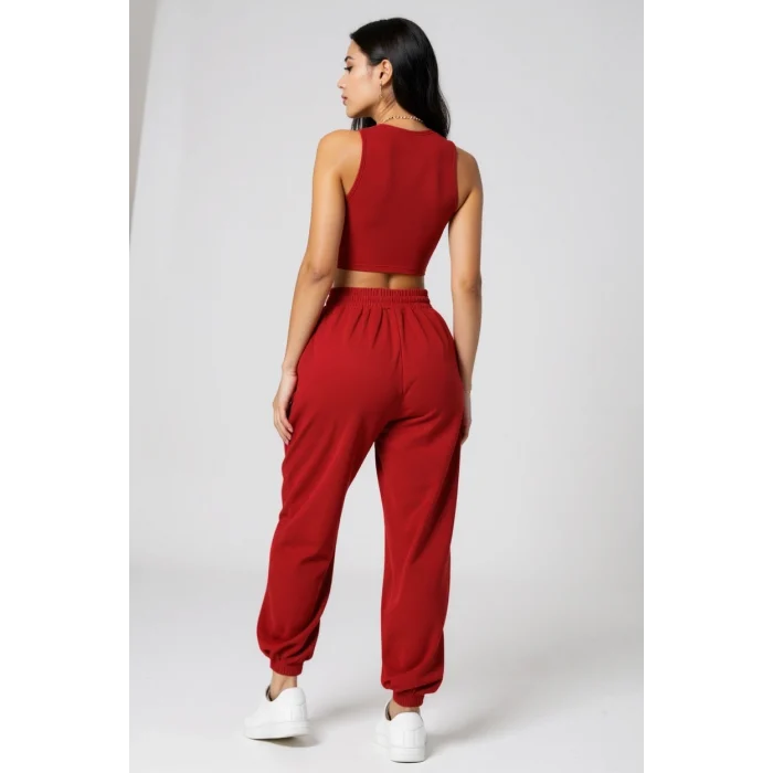 Kadın Kırmızı Kaşkorse Cepli Jogger Eşofman Altı ve Crop Top Bluz – Şık, Rahat ve Kolay Kombinlenebilir