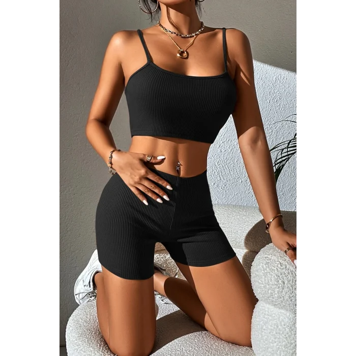 Kadın Siyah Şortlu Kaşkorse Gecelik Takım – Modern, Konforlu ve Günlük Kombinlere Uygun