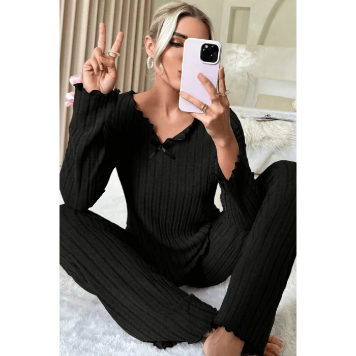 Kadın Siyah Uzun Kollu Fiyonklu Yuvarlak Yaka Mevsimlik Pijama Takımı