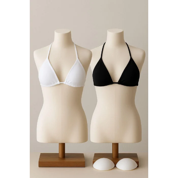 Kadın Siyah ve Beyaz Minimal Kesim Üçgen Bikini Üstü – Modern ve Şık Tasarım
