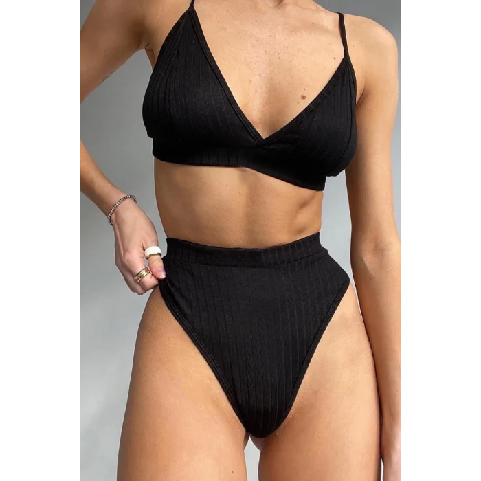 Kadın Siyah Yüksek Bel Dolgusuz Slip Takım – Modern, Konforlu ve Günlük Kombinlere Uygun