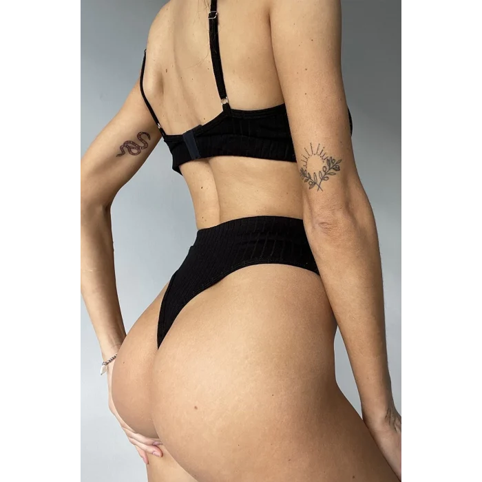 Kadın Siyah Yüksek Bel Dolgusuz Slip Takım – Modern, Konforlu ve Günlük Kombinlere Uygun