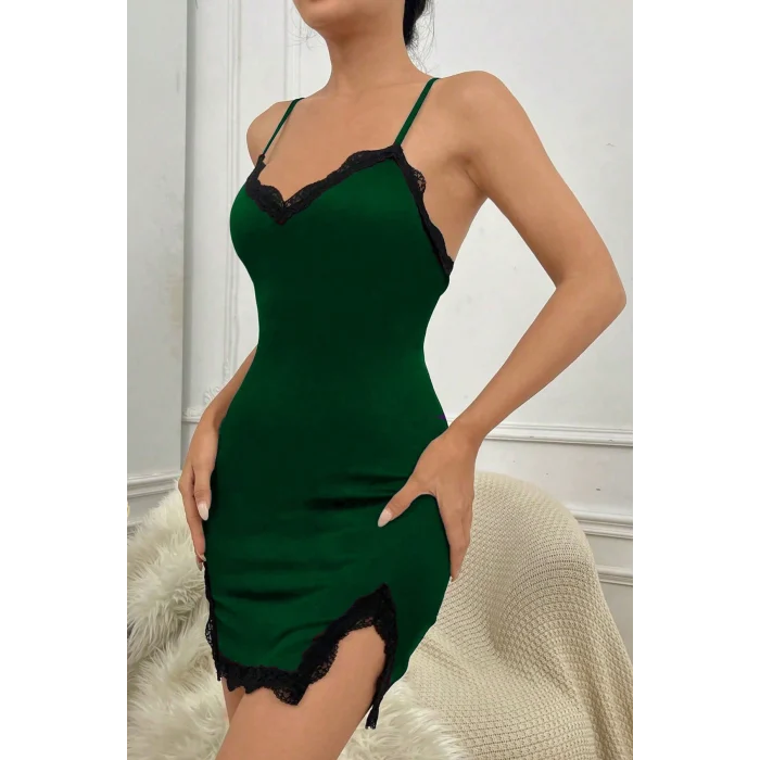Kadın Yeşil Göğsü ve Bacakları Dantelli Yırtmaçlı Şık Gecelik – Modern ve Şık Tasarım