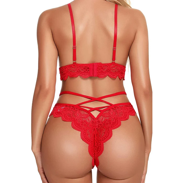 Kırmızı Çapraz Ip Detaylı Şık Sütyen Külot Takım