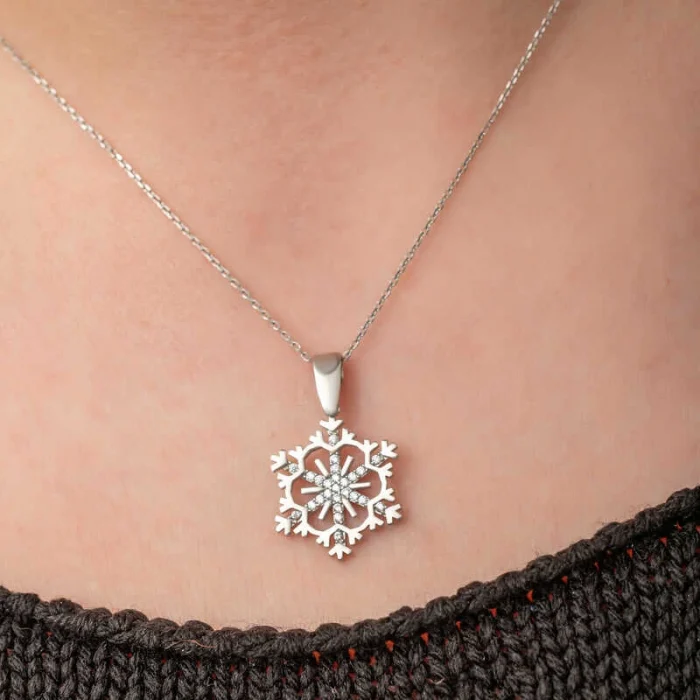 Luz&Pos Gümüş Kar Tanesi Kadın Kolye
