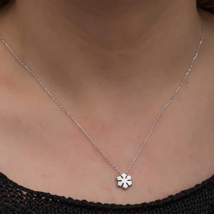 Luz&Pos Gümüş Minimal Kar Tanesi Kadın Kolye