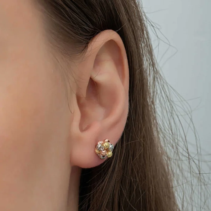 Luz&Pos Gümüş Renkli Dorika Kadın Çivili Küpe