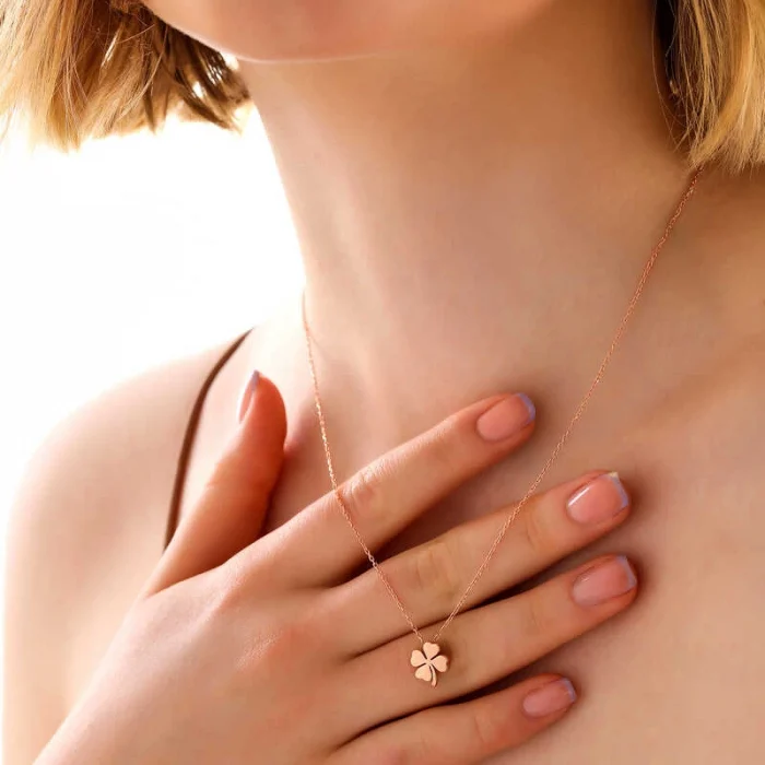 Luz&Pos Gümüş Rose Dört Yapraklı Yonca Kadın Kolye