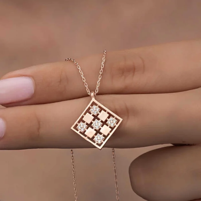Luz&Pos Gümüş Rose Dörtgen Zirkon Taşlı Kadın Kolye