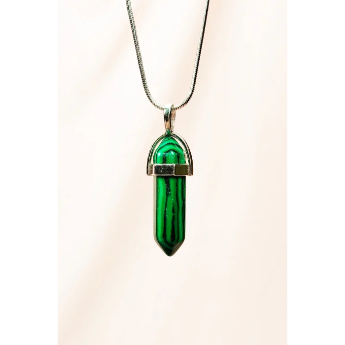 Malahit Doğal Taşı Zincirli El Yapımı Tasarımlı Kolye Uç: 3,5 cm Zincir: 20 cm Kutulu