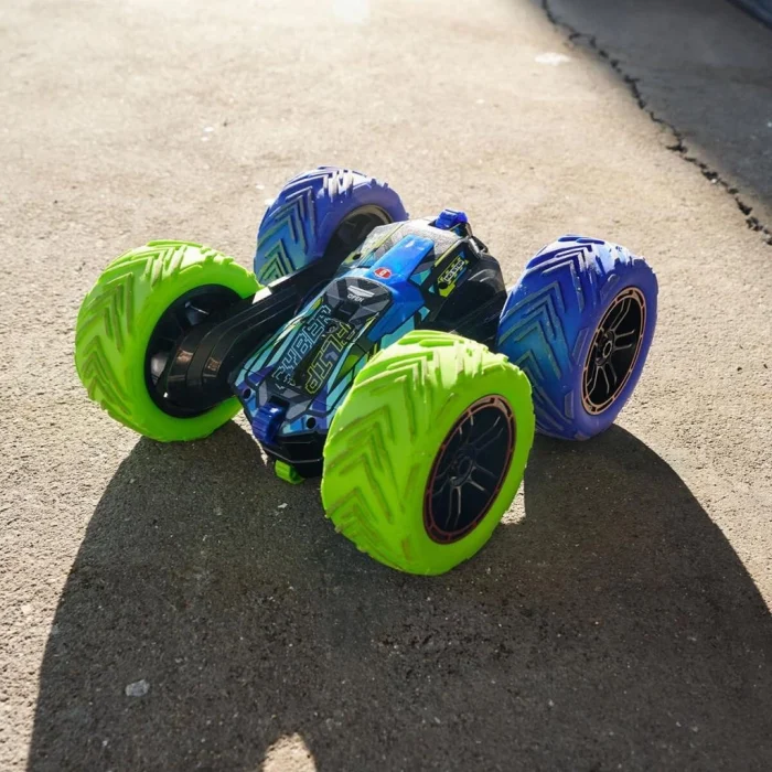 201105010 RC Dickie Uzaktan Kumandalı Akrobatik Cyber Flip Araç