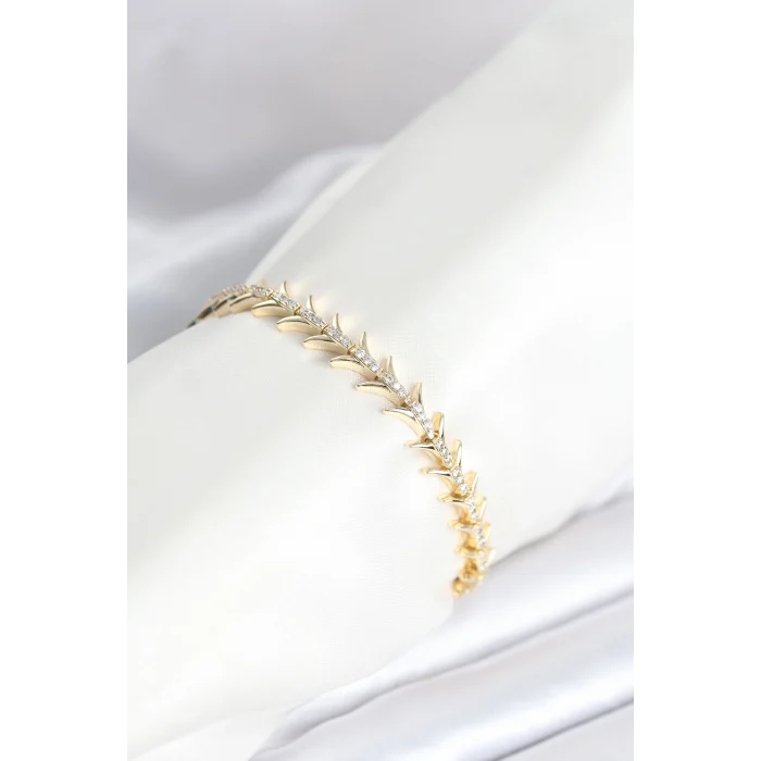 Pirinç Gold Renk Balık Sırtı Model Zirkon Taşlı Kadın Bileklik