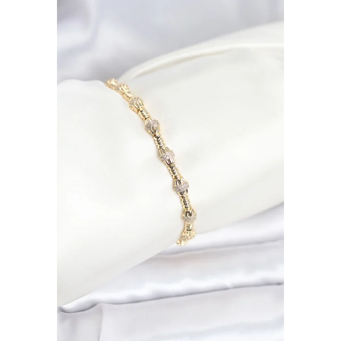 Pirinç Gold Renk Vıp Seri Punta Model Zirkon Taşlı Kadın Bileklik