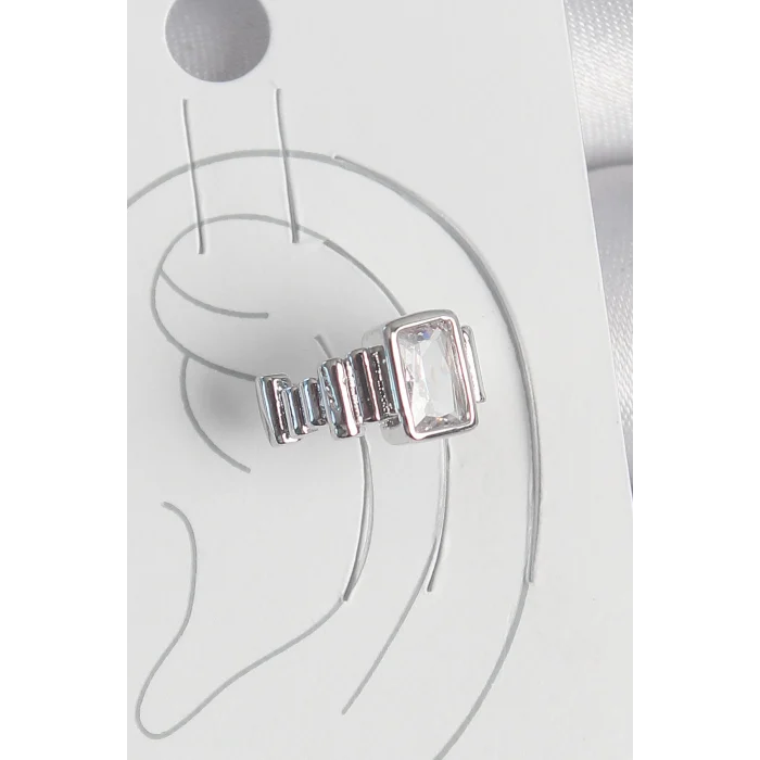 Pirinç Gümüş Renk Kare Zirkon Taşlı Kadın Kıkırdak Model Küpe