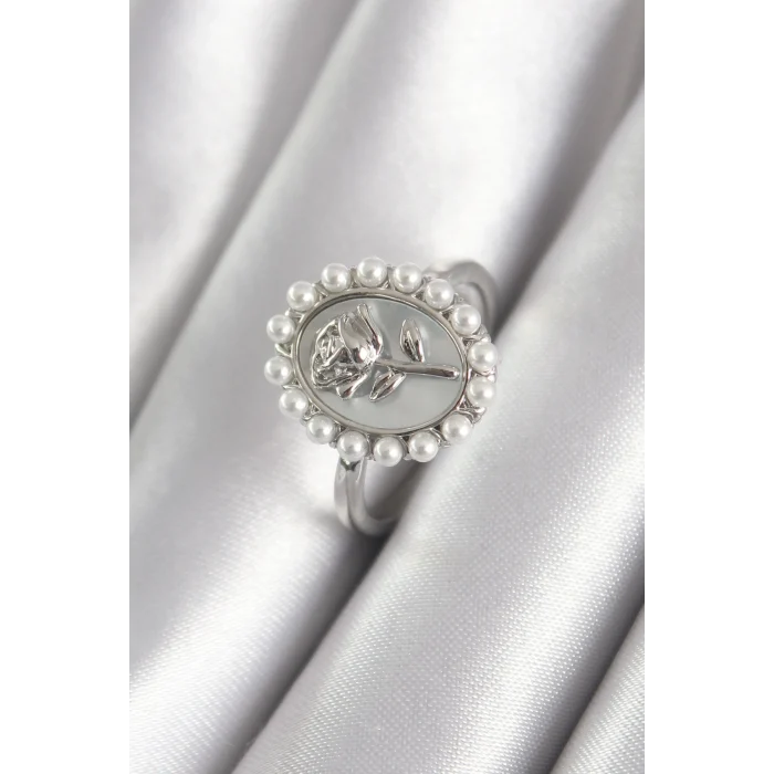 Pirinç Gümüş Renk Portre Gül Model İnci Detay Kadın Yüzük