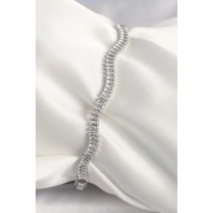 Pirinç Gümüş Renk Su Yolu Zirkon Taşlı Model Kadın Bileklik