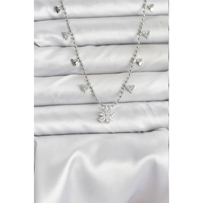 Pirinç Gümüş Renk Zirkon Taşlı Çiçek Model Kadın Kolye