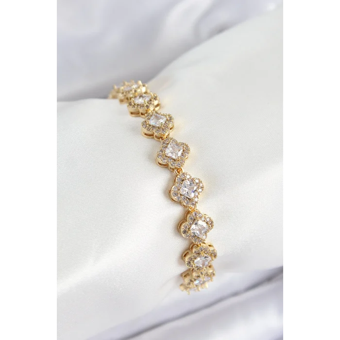 Pirinç Zirkon Taşlı Yonca Baget Model Gold Renk VIP Seri Kadın Bileklik