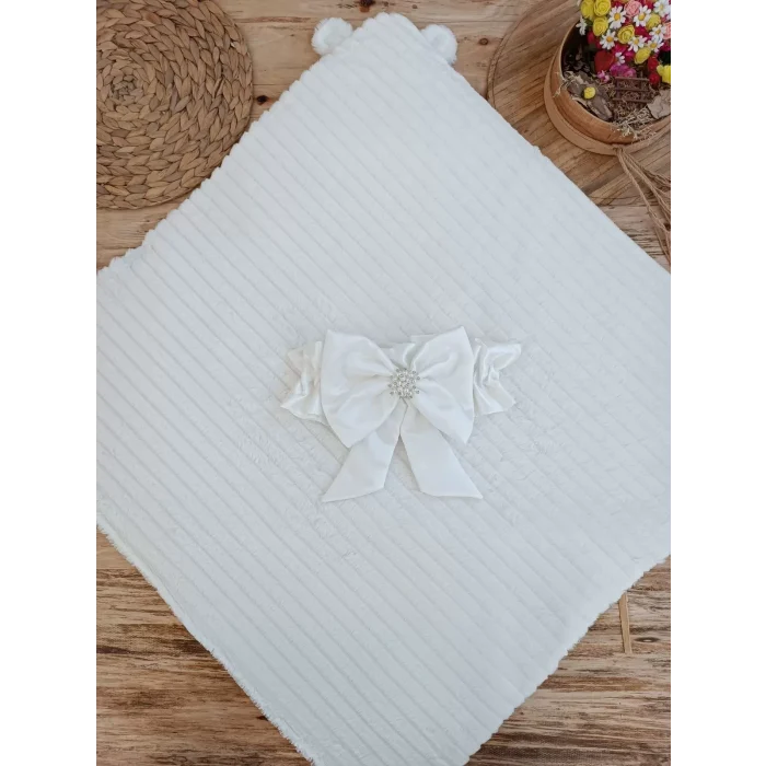 Luz&Pos Yenidoğan Beyaz Wool Yün Kumaş Ayıcık Kulaklı Kundak Bebek Battaniyesi Beyaz