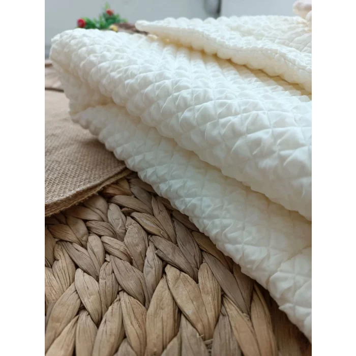 Luz&Pos Yenidoğan Kulaklı Şapkalı Düğme Detaylı Fiyonklu Bebek Battaniyesi Kundak Krem