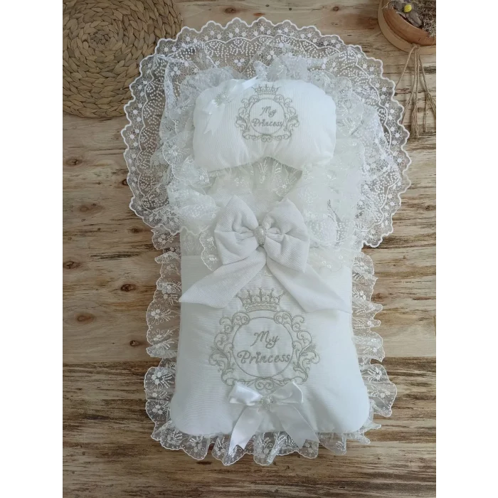 Luz&Pos Yenidoğan Nil Taç Nakışlı Hayal Güpürlü Trilüks Kundak Bebek Battaniyesi 3lü Alt Açma Seti Bej