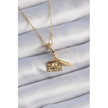 316l Çelik Gold Renk Kalp Detay Mektup Figür Charm Model Kadın Kolye