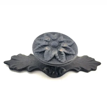 Antika Tarz Dekoratif Pirinç Çiçek Düğme - 29x70 Mm, Oksit