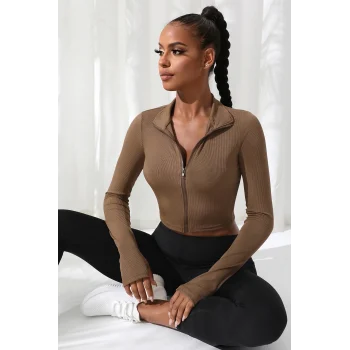 Kadın Kahverengi Uzun Kol Fermuarlı Parmak Geçme Detaylı Dik Yaka Crop Top Bluz – Şık, Rahat ve Kolay Kombinlenebilir